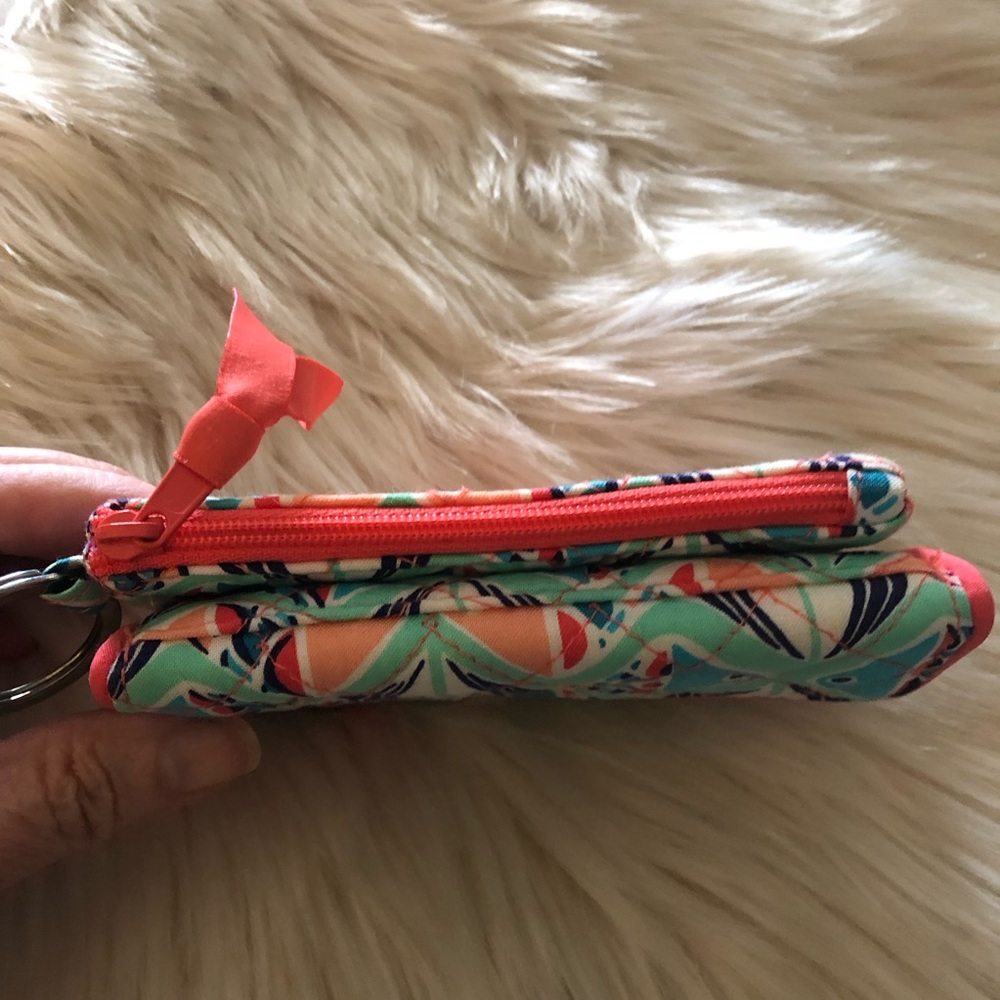 Colorful Quilted card wallet Vera Bradley fish pattern - Picture 4 of 9